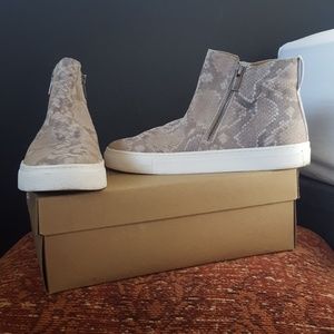Lucky Brand Snakeskin Print Sneakers